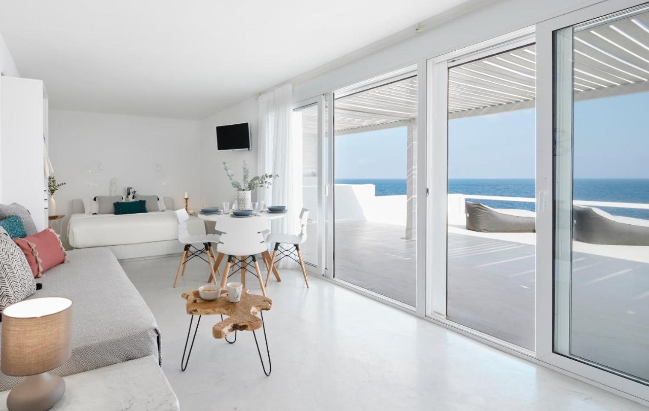 Infinite Blue Luxury Suites Fira  Luaran gambar
